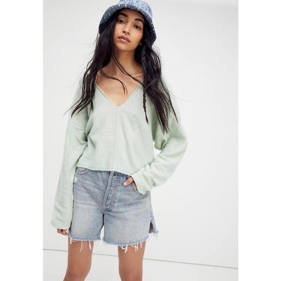 Free People Solitaire 100% Cashmere Mint Green V-Neck Sweater Large - Picture 2 of 8